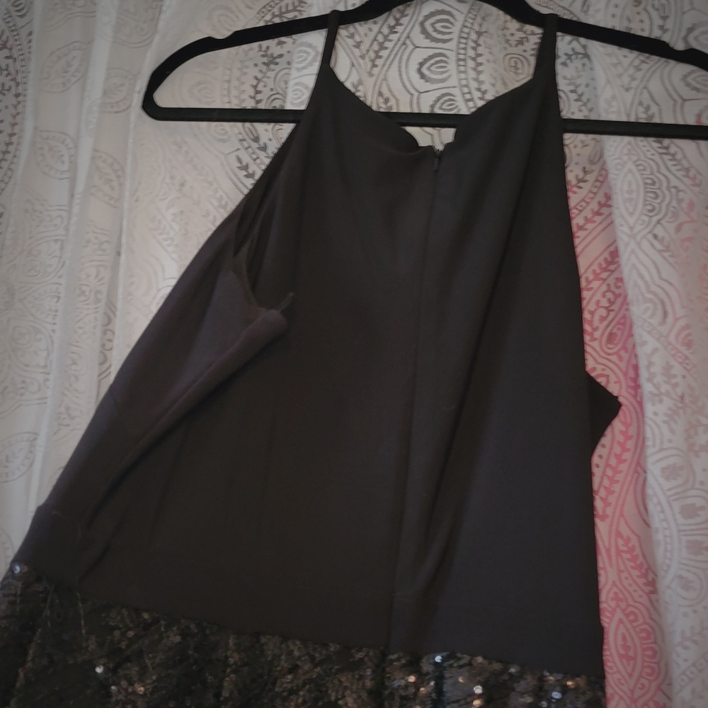 Dress - Picture 3 of 6